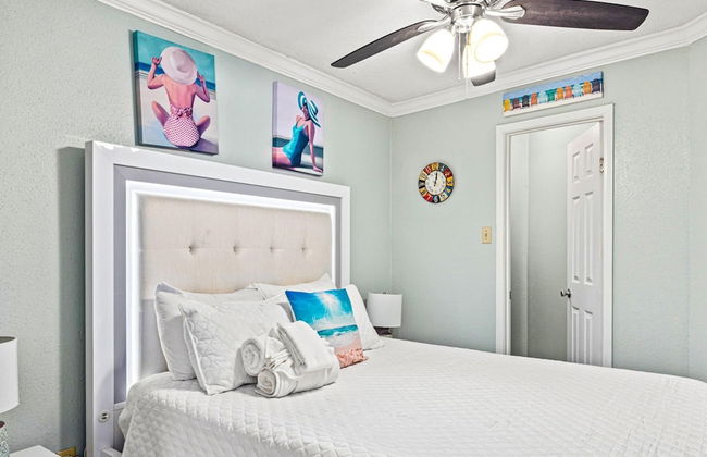 Charming Waterfront Condo - Foto 18