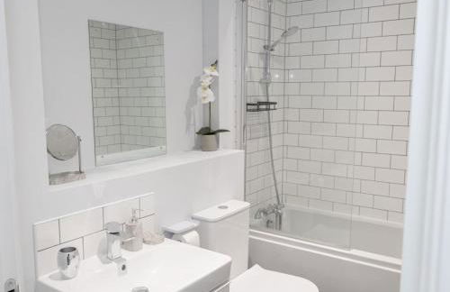 2 Bedroom Apartment with City View - Foto 20