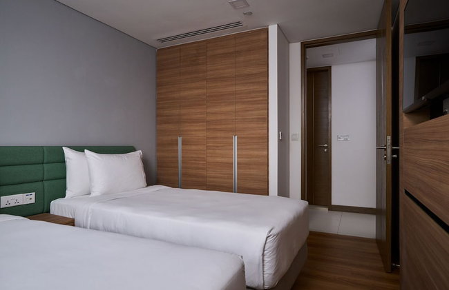Novotel Living Singapore Orchard - Photo 14