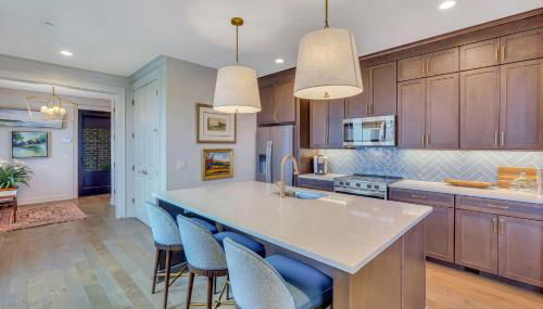 Riverfront Charm by Lucky Savannah - Foto 4