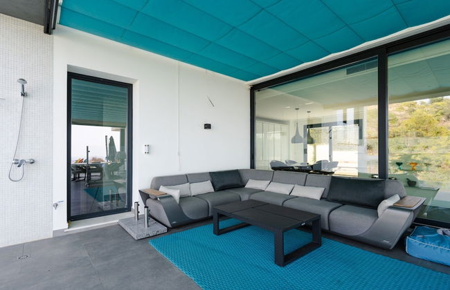 Villa in Marbella With Private Heated Pool - Photo 51