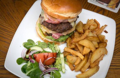 Modern en-suite room in country PubRestaurant 3 with communal kitchen - Pass the Keys - Foto 36