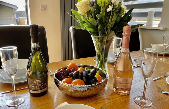 Four Corners Holiday Home with Hot Tub & Sauna - Foto 22