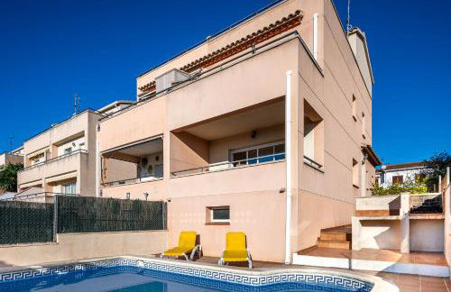 AT130 Casa con piscina privada, aire acondicionado y garaje - Foto 35