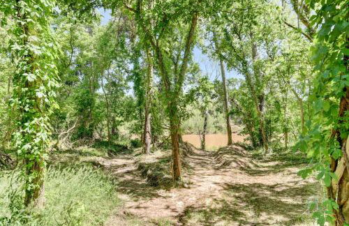 Riverside country retreat with easy access to all that Houston has to offer - Foto 55