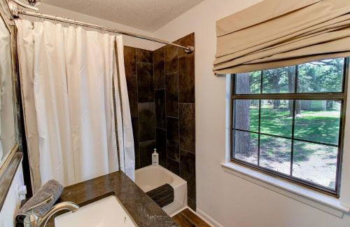 Lakefront Emerald Point wfirepit & kayaks - Foto 20