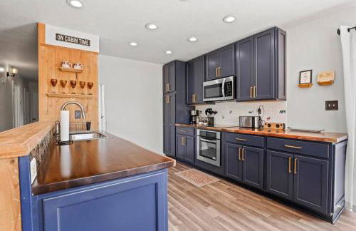 Newly Remodeled Pet Friendly Strawberry Cabin - Foto 9