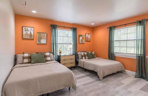 Entire Home with Air Hockey and Firepit - Photo 57