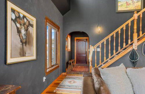 30 Miles to Yellowstone Hot Tub Game Room AC - Foto 35