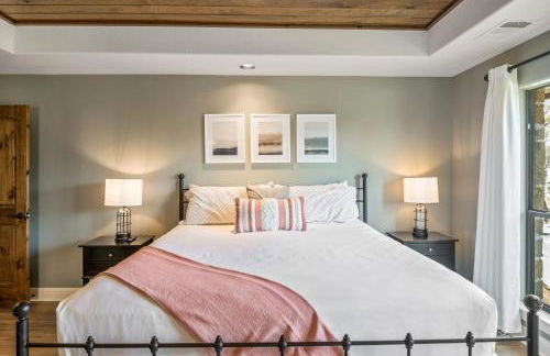 Waterfront House on Lake LBJ Cove and Concierge Services - Foto 26