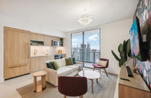 Stunning Lux 2 Bed 2 Bath with Panoramic View from Balcony - Foto 1