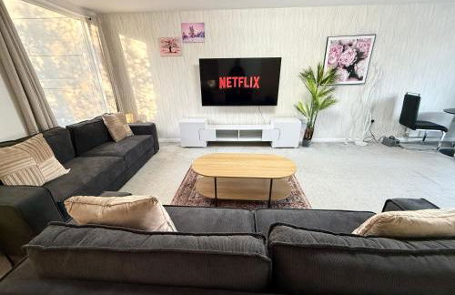 3 bedroom house with free parking - Foto 14