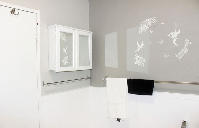 Exquisite 2 Bedroom Garden Townhouse in the Heart of Fourways - Photo 23