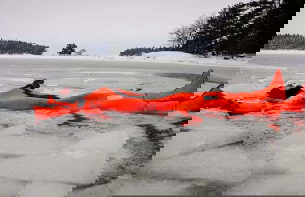 Flutuação em um lago congelado - Foto 6