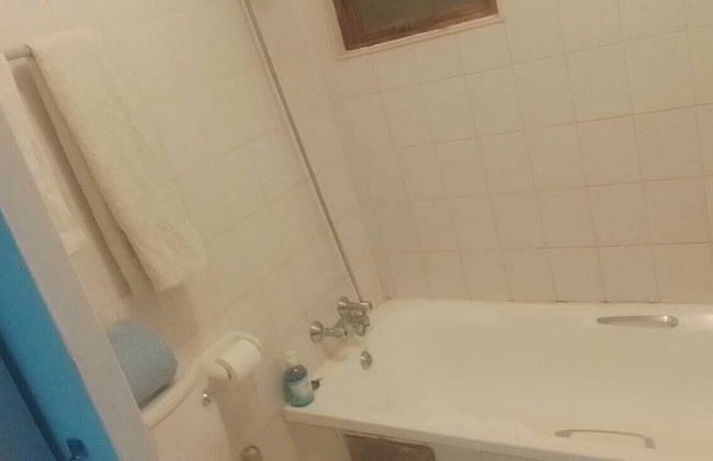 Central Sandton Apartment - Photo 41