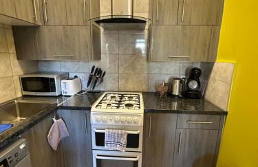 Cosy Apartment in Edinburgh city centre , 2 bedroom1 Bathroom - Photo 21