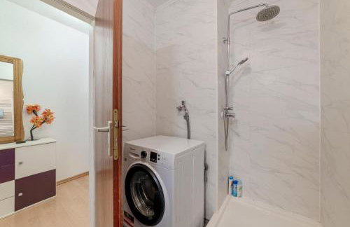 Schöne, möblierte Wohnung mit Balkon und Tiefgarage - Foto 8