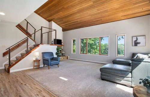 Smitten in da Mitten - 18 acres, Arcades, High Spd Web, Hot Tub, Pond! - Foto 3