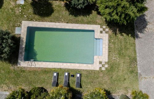 HostWise - Country Villa w/ Pool, Court & Views - Foto 10