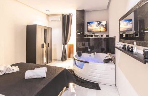 Amour - House with Private Jacuzzi - Foto 13