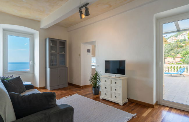 3 bedroom Apartment in Ventimiglia with garden and terrace - Photo 2