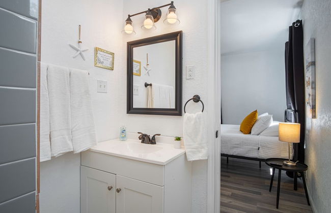 Charming 4br/2ba Only 5 Mins Downtown & Riverwalk - Photo 17