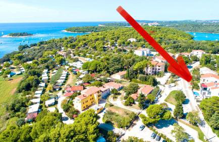 SANJA - with a large covered terrace and pool - Foto 34