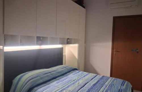 Bilocale comodamente collegato con centro Milano - Photo 9