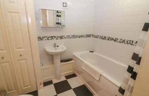 Peardrop Cottage - Photo 12