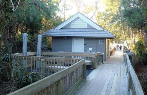 Cute 2 bedroom, 2 bath Condo at Folly Field Beach - Foto 16