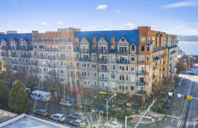 Belltown's Flower Moon - Foto 28