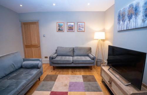 4 Bedroom Winchester Town House, central, parking - Foto 18