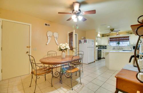 Tahlequah Duplex with Screened-in Porch and Fire Pit! - Foto 10