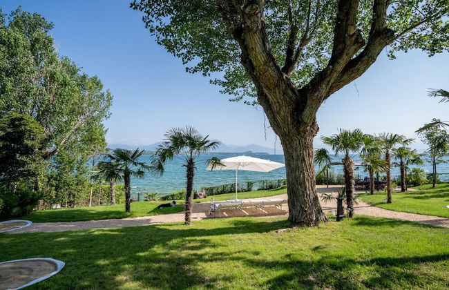 Charming Green and Blue Villa by Wonderful Italy - Photo 16