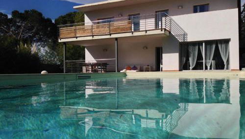 Hauzify I Can Moiset - Photo 1