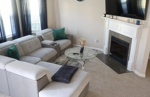 Stylish home 12 minutes from the airport 20 minutes away from Atlanta downtown midtown and Buckhead - Foto 1