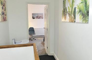 Ideal 3 bed pay-as-you-stay home in Wigan sleeps 6 - Foto 40