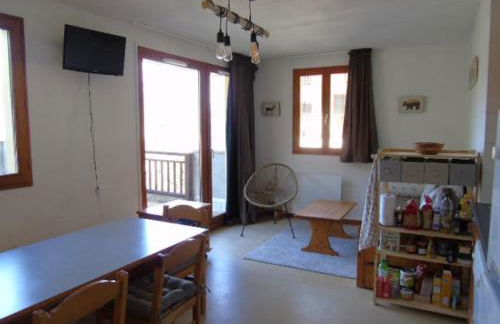 Appartement 3P+Cabine, 8 pers, proche remontées, parking - FR-1-561-83 - Foto 1