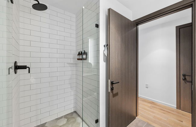 Incredible Downtown Miami City View - Photo 23