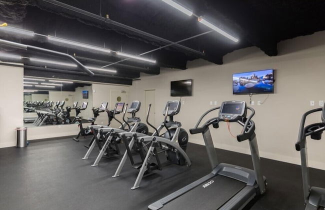 Stylish Condo with Game Room New Orleans - Photo 7