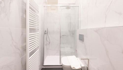 Cernobbio Center - Modern Apartment with Parking - Foto 5