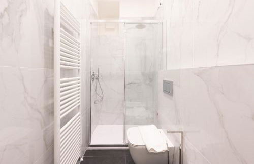 Cernobbio Center - Modern Apartment with Parking - Foto 5