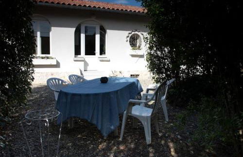 Le 17M - Maison Basque d'Occitanie Clim Jardin Parking - Foto 15