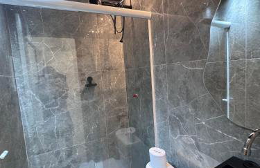 Pé na Sapucaí! Apto Completo, Decorado e Metrô na Porta - Foto 61