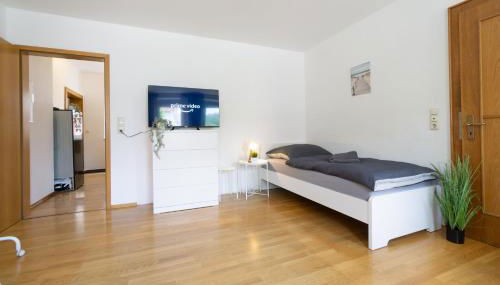 KU03 Apartment Monteurswohnung in Kasendorf bei Kulmbach, Bayreuth, Bamberg - Foto 3, towels, wardrobe