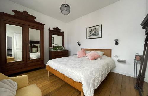 Chez Hélène, calme et verdure au centre historique - Foto 10