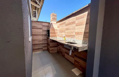 Casa 04 - Casa com 2 quartos, sendo uma suíte localizada próximo a rodoviária e o aeroporto - Photo 5