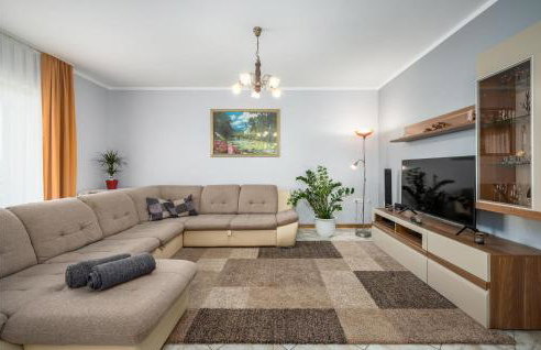 Two-Bedroom Holiday Home In Tinjan - Foto 29