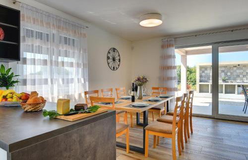 Villa in Kanfanar With Swimming Pool - Foto 32