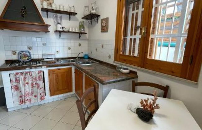 Trilocale In Villa Con Piscina - Clima E Wi-fi - Foto 7